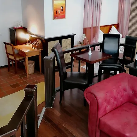 Pensionat Denkmal 13 - Kaufmannshaus Krahnstöver 4*